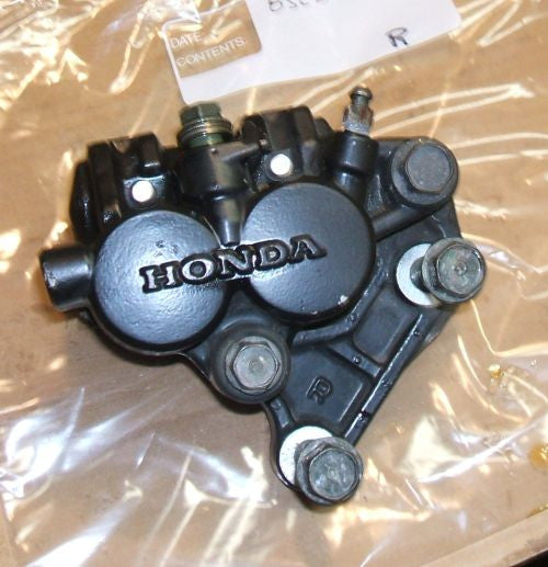 1985 Honda CB700 Nighthawk Front brake Caliper R Right