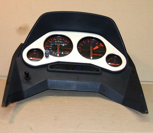 1983 Honda VF750 Interceptor GAUGE CLUSTER SPEEDOMETER TACHOMETER GAUGES