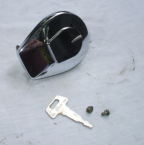 1983 Honda CB650 Nighthawk FUEL TANK FILLER CAP GAS TANK CAP W KEY 83 cb650sc